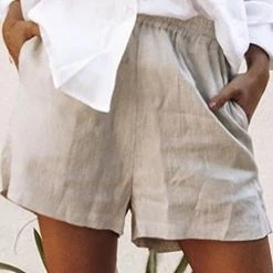 Levency Solid Pockets Shorts