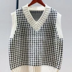 Levency Houndstooth V Neck Vest