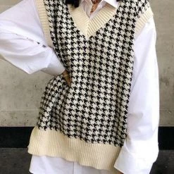 Levency Houndstooth V Neck Vest