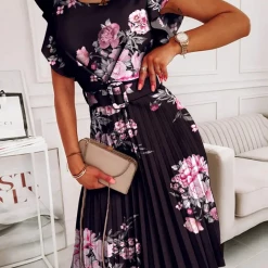 Levency Ruffles O Neck Pleated Midi Dress