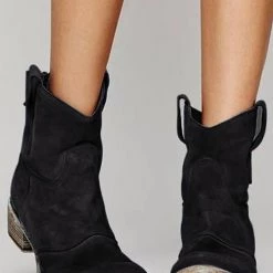 Levency New In Low Heel Slip On Boots