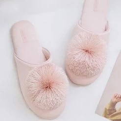 Levency Tassels Pom Pom Slipper