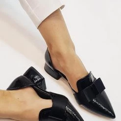 Levency Bow Pointed Flats New In