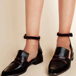 Levency New In Contrast Flat Bottom Wild Sandals