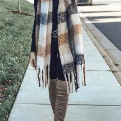 Levency New In Tassels Color Block Scarf