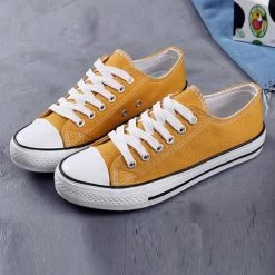 Levency Classical Lace Up Canvas Sneakers