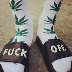 Levency Maple Leaf Couples Socks 26 Levency Maple Leaf Couples Socks