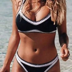 Levency Color Block Bikin Set