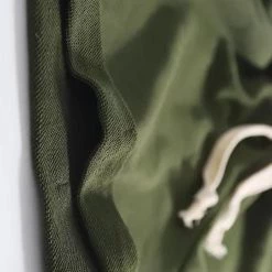 Levency Pockets Drawstring Shorts