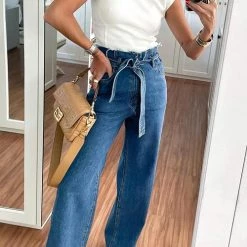 Levency Belted Loose High Waist Jeans