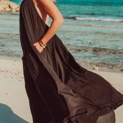 Levency New In Hlater Neck Backless Maxi Dress