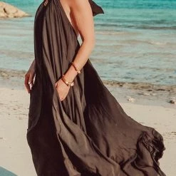 Levency New In Hlater Neck Backless Maxi Dress