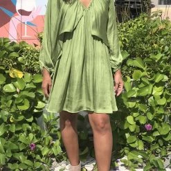 Levency Deep V-Neck Batwing Sleeve Ruffle Loose Dress New In 27 Levency Deep V-Neck Batwing Sleeve Ruffle Loose Dress New In