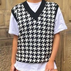 Levency Houndstooth V Neck Vest