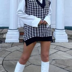 Levency Houndstooth V Neck Vest