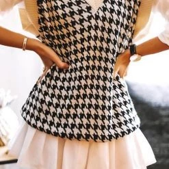 Levency Houndstooth V Neck Vest