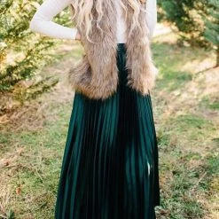 Levency Pockets Sleeveless Faux Fur Vest New In