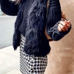 Levency Pockets Sleeveless Faux Fur Vest New In