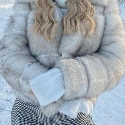 Levency Layer O Neck Faux Fur Coat