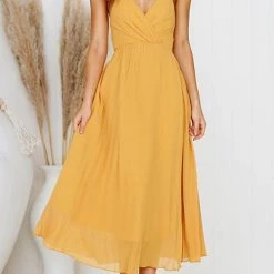 Levency New In Spaghetti Strap Midi Dress