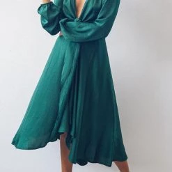 Levency Irregularity Bow Tie Flowly Dress