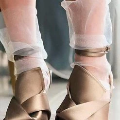 Levency Simple Mesh Sock