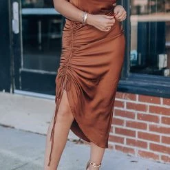Levency New In Date Night Satin Midi Dress 37 Levency New In Date Night Satin Midi Dress