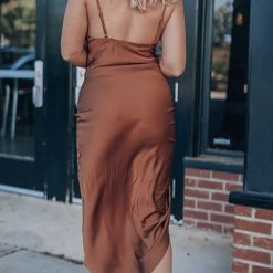 Levency New In Date Night Satin Midi Dress 54 Levency New In Date Night Satin Midi Dress