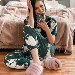 Levency New In Fuzzy Platform Sandals