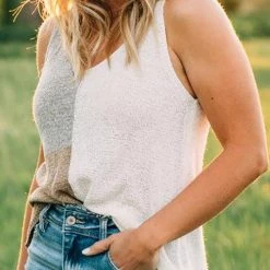 Levency Color Block Sweater Tank New In 31 Levency Color Block Sweater Tank New In