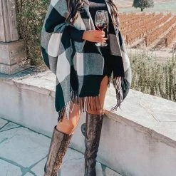 Levency Plaid Tassles Scarf