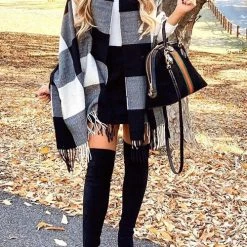 Levency Plaid Tassles Scarf