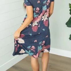 Levency Floral O Neck Pockets Midi Dress