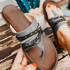 Levency Carina Flats Sandals New In