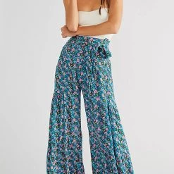 Levency Print Belted Palazzo Pant