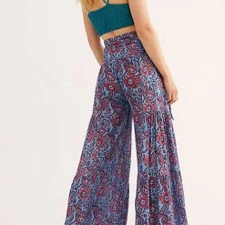 Levency Print Belted Palazzo Pant