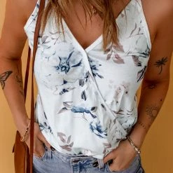 Levency Dreaming Of Tropical Days Slip Top