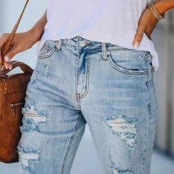 Levency Rivets Ripped Capris Straight Denim Shorts