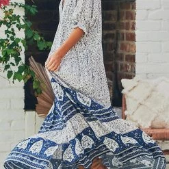 Levency New In Paisley Print Maxi Dress