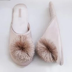 Levency Tassels Pom Pom Slipper