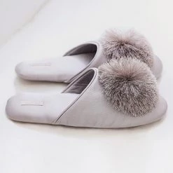 Levency Tassels Pom Pom Slipper