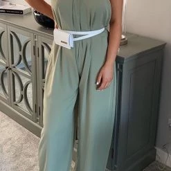 Levency Halter Neck Backless Jumpsuits