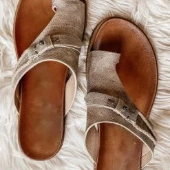 Levency Carina Flats Sandals New In