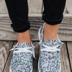 Levency Low Cap Slip-On Flats Shoes New In