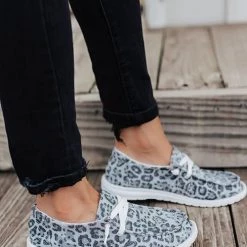 Levency Low Cap Slip-On Flats Shoes New In