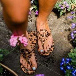 Levency Leopard Flip Lops