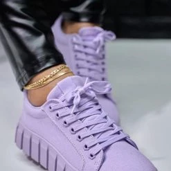 Levency Lace Up Skate Shoes