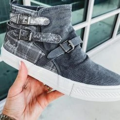 Levency New In Plaid Buckle Zipper Flat Boots