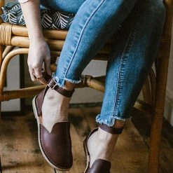 Levency Ankle Strap Flats Sandal