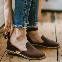 Levency Ankle Strap Flats Sandal